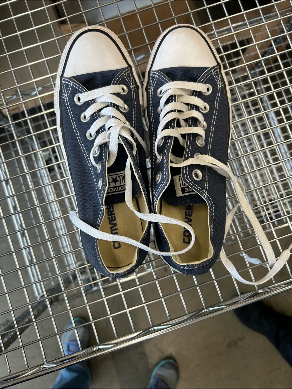 New! Worn 2-3x! Converse womens Low Top Canvas Sneakers in Navy and White